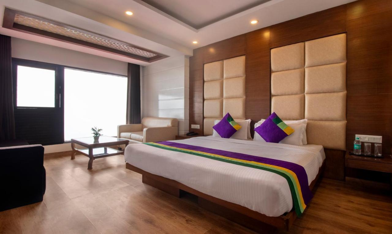 Treebo Premium Queen Of Hills Near Mall Road Mussoorie Exteriör bild