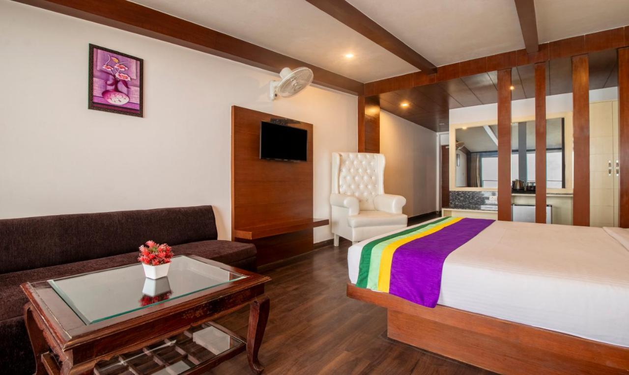 Treebo Premium Queen Of Hills Near Mall Road Mussoorie Exteriör bild