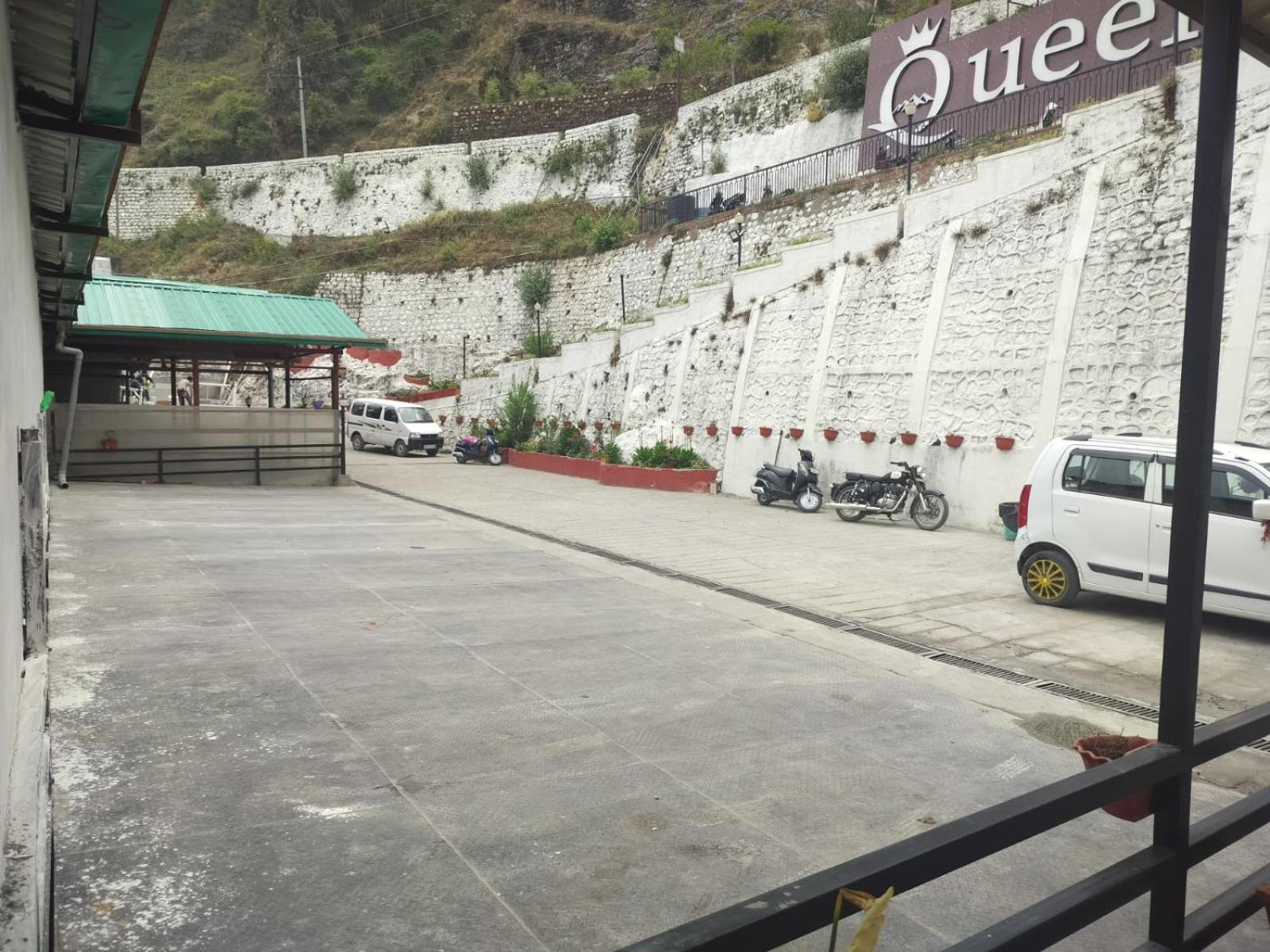 Treebo Premium Queen Of Hills Near Mall Road Mussoorie Exteriör bild